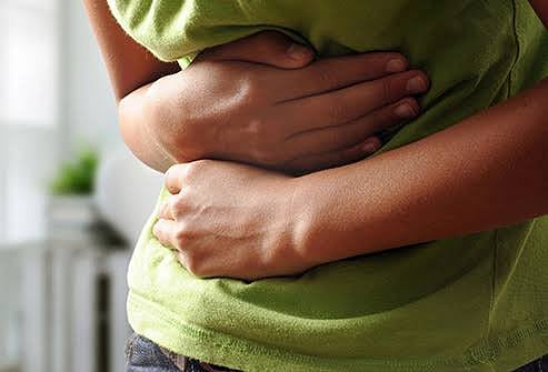 13 வயது பெண்ணின் வயிற்றில் அரை கிலோ தலைமுடி, பிளாஸ்டிக் பைகள் : கோவையில் மன அழுத்தத்தால் விபரீதம் 