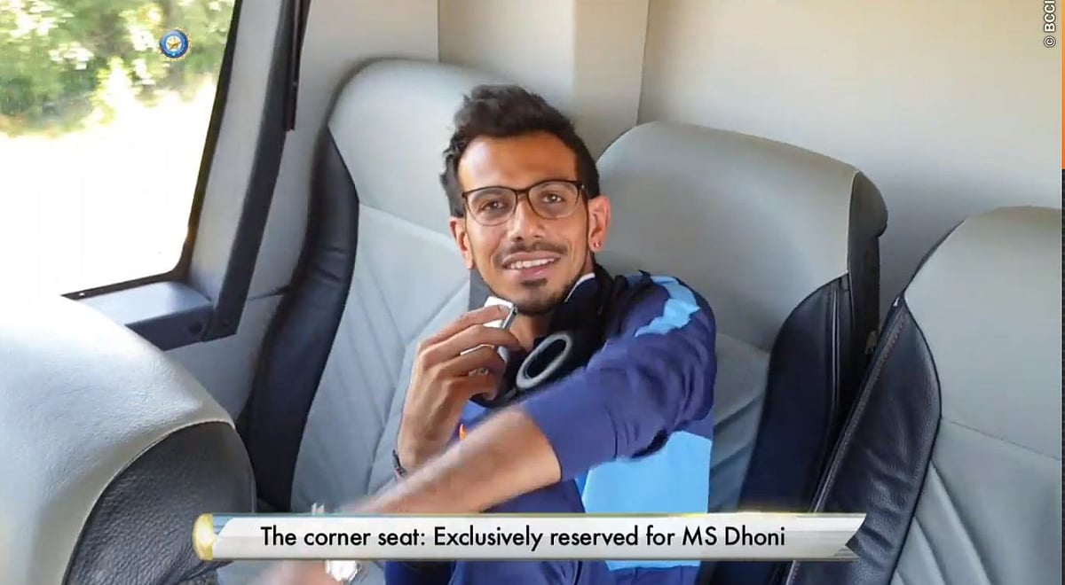 “தோனியின் இடத்துக்கு யாரும் வரமாட்டோம்” - உணர்ச்சிப் பொங்க பேசிய பந்து வீச்சாளர் சாஹல்!