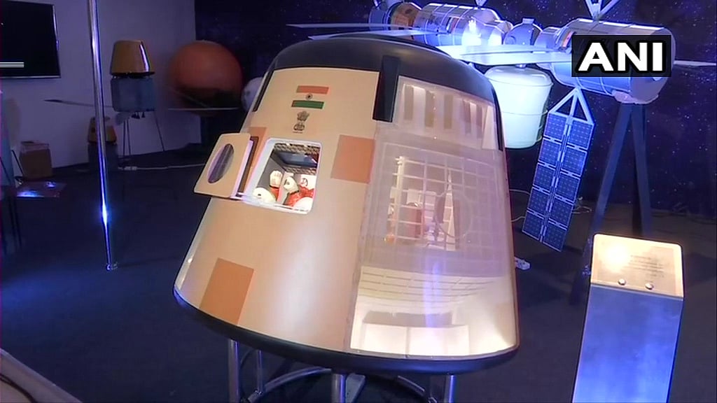 “விண்ணுக்குச் செல்லும் பெண் ரோபோ தயார்” - ககன்யான் திட்டம் குறித்து இஸ்ரோ சிவன் அறிவிப்பு!