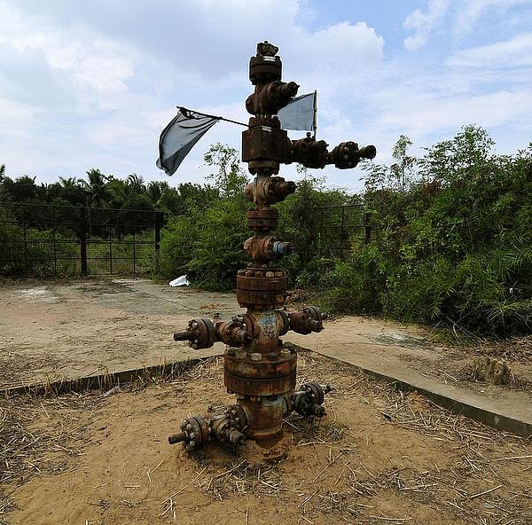 “ஹைட்ரோகார்பன் போன்ற நாசகார திட்டங்களைச் செயற்படுத்துவதை தமிழக மக்கள் வேடிக்கை பார்க்கமாட்டார்கள்” : வைகோ