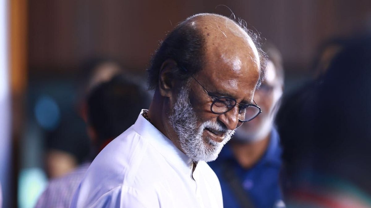 ''ரஜினி வாயை மூடி மவுனமாக இருக்கலாம்'' - கடுமையாக விமர்சித்த அ.தி.மு.க நிர்வாகிகள்!