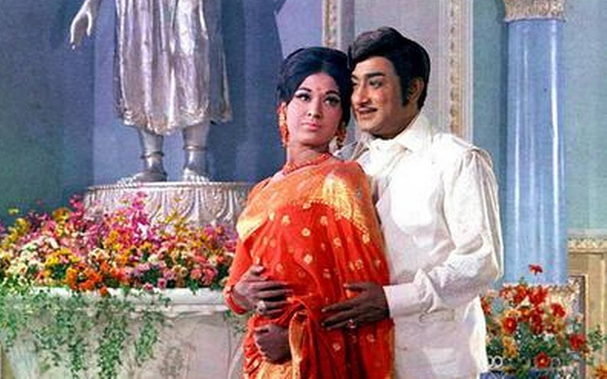 வசந்த மாளிகை