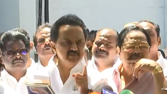 "ஏன் பா.ஜ.கவிற்கு பயந்து காலில் விழுந்து கிடக்கிறீர்கள்?” - அ.தி.மு.க அமைச்சருக்கு மு.க.ஸ்டாலின் கேள்வி!