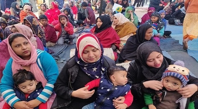 CAAக்கு எதிரான போராட்டத்தில் 4 மாத குழந்தை பலி;ஒரே வாரத்திற்குள் போராட்டக் களத்திற்கு திரும்பி வந்த தாய்!