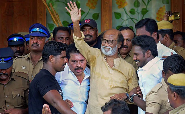 “தே.மு.தி.க முதல் ஆளாக களத்தில் இறங்கும்” : ரஜினியின் வசனத்தை அச்சு பிசகாமல் பேசிய பிரேமலதா !