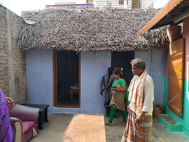 “குடிசை வீட்டில் வாழ்க்கை... திருமணம் செய்துகொள்ளாமல் மக்கள் பணி” - மறைந்த காத்தவராயனின் எளிய வாழ்வு!