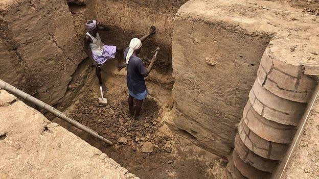 பெருமைமிகு கீழடியைப் புறக்கணிப்பதா? - பட்ஜெட் உரையின் போது தி.மு.க எம்.பிக்கள் ஆவேசம்!