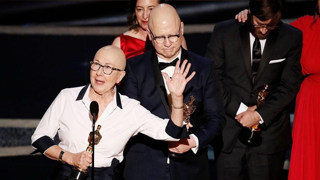 “உலகத் தொழிலாளர்கள் ஒன்றிணைந்தால்...” ஆஸ்கரில் கம்யூனிஸ்ட் அறிக்கை : பெண் இயக்குநரின் துணிச்சல் பேச்சு!