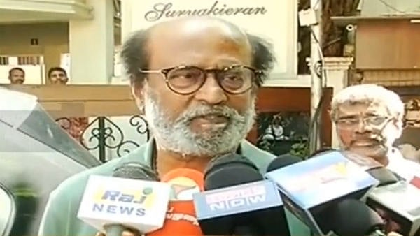 “மாணவர்களே.. ! FIR போட்டா உங்க வாழ்க்கையே போய்டும்.. அதனால.. ” - CAA சட்டத்தை ஆதரித்து பேசிய ரஜினி !