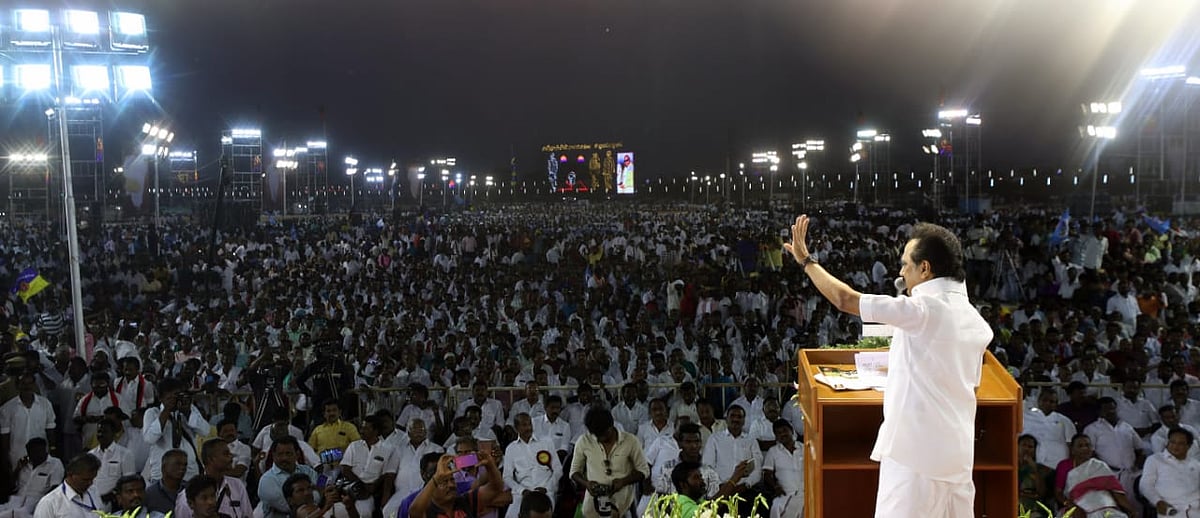 “மண்வெட்டியைப் பிடித்து விவசாயிகளின் வாழ்க்கையைத்தான் வெட்டினார் எடப்பாடி” : கே.என்.நேரு குற்றச்சாட்டு!