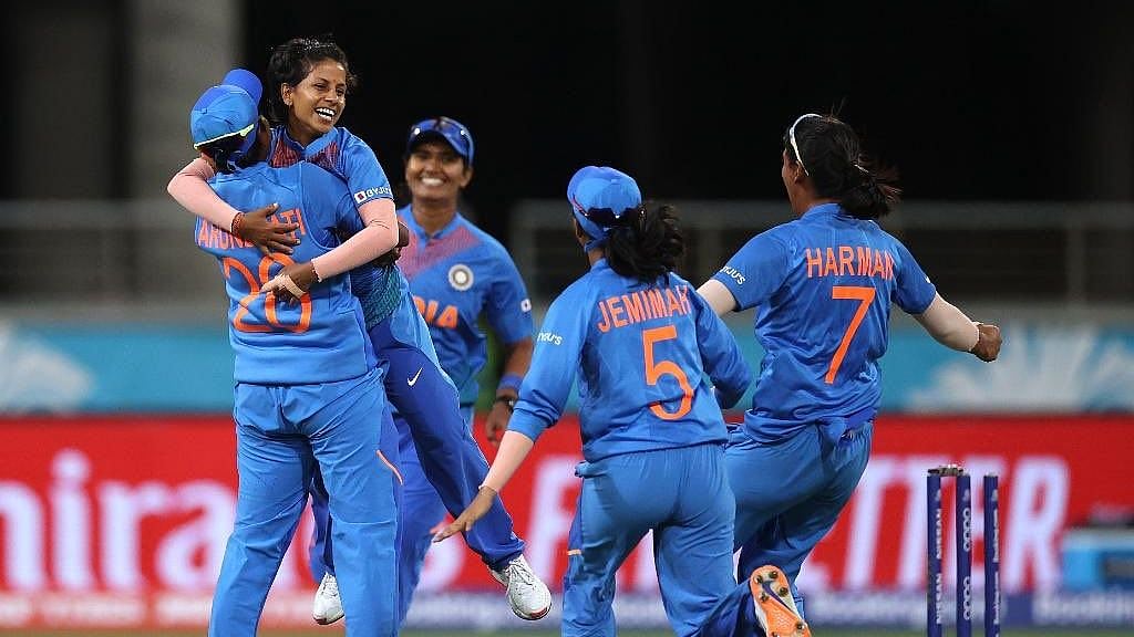 T20 WorldCup : வெற்றிநடையை தொடருவார்களா ‘இந்திய சிங்கப்பெண்கள்’? - INDvsBAN நாளை பலபரீட்சை!