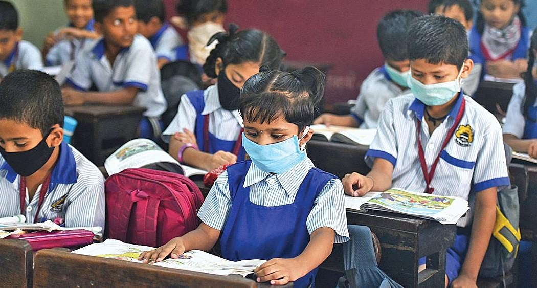 “எனக்கு வைரஸ் அறிகுறி இருக்கு; நீண்ட விடுப்பு வேண்டும்” - 8ம் வகுப்பு மாணவனின் கொரோனா லீவ் லெட்டர்!