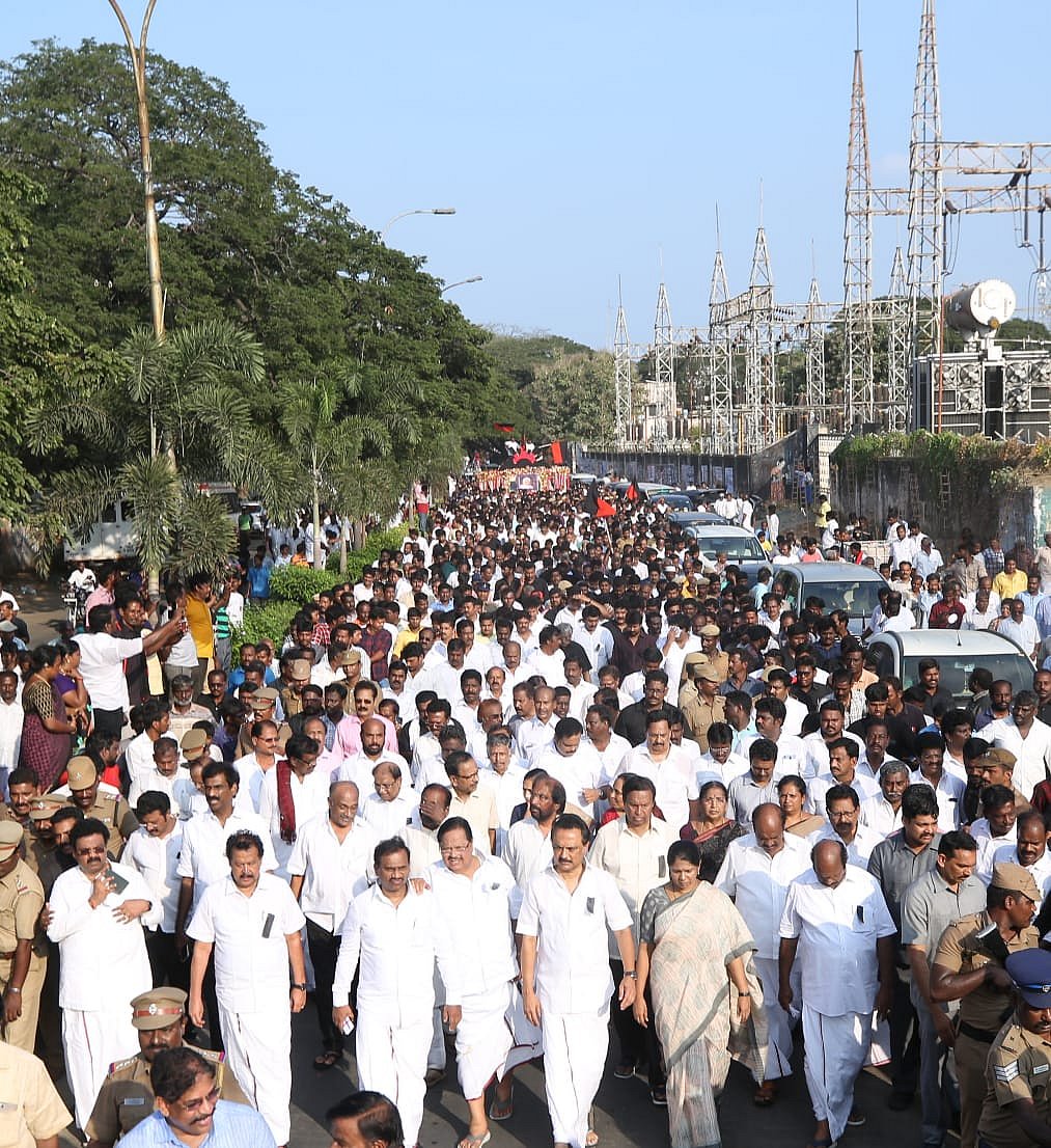 "ஒரு புதிய சகாப்தத்தின் பொன்னேடு துவங்குகிறது" - தி.மு.க தலைவருக்கு ஆசிரியர் கி.வீரமணி வாழ்த்து!