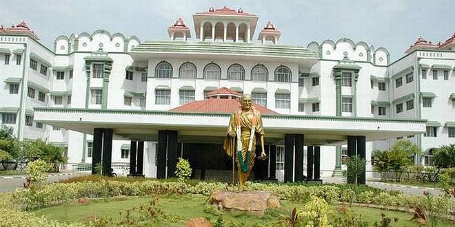 “கொரோனா வைரஸ் நம் வாசற்படியில்தான் உள்ளது; இயற்கையைச் சுரண்டினால் பாதிக்கப்படுவோம்” : நீதிபதிகள் ஆதங்கம்!