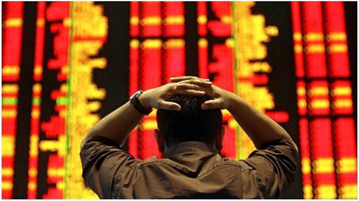 #BlackFriday வரலாறு காணாத வீழ்ச்சியால் பங்கு வர்த்தகம் நிறுத்தம்... அதிர்ச்சியில் முதலீட்டாளர்கள்!
