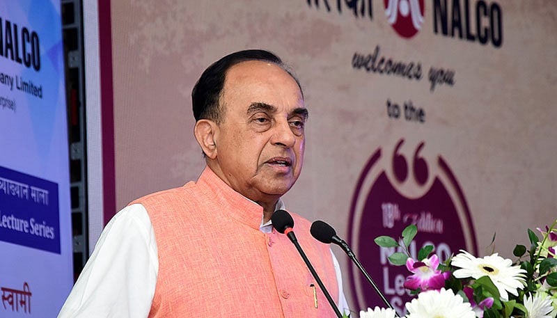 “மோடி அரசின் அடுத்த டார்கெட் Axis Bank... திவால் பட்டியலில் பல வங்கிகள்” - சுப்பிரமணியன் சுவாமி சூசகம்!