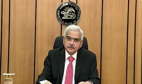 “வங்கிகளில் வாங்கிய எந்த கடனுக்கும் மூன்று மாதம் EMI கட்ட தேவையில்லை” : ரிசர்வ் வங்கி ஆளுநர் அதிரடி!