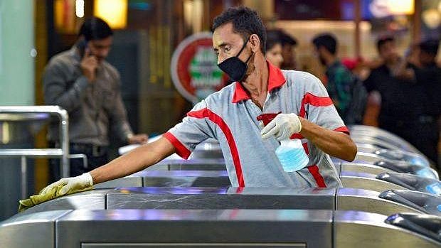 “கொரோனாவால் இரண்டாவது பலியைச் சந்தித்த இந்தியா” : பேரிடர் நடவடிக்கையை துரிதப்படுத்த கோரிக்கை !