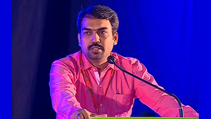அன்று ‘கொரோனாவால் போனால்தான் உயிரா..?’ இன்று  ‘கொரோனா அச்சம்’ - ‘அந்நியன்’ போல மாறிய ரங்கராஜ் பாண்டே!
