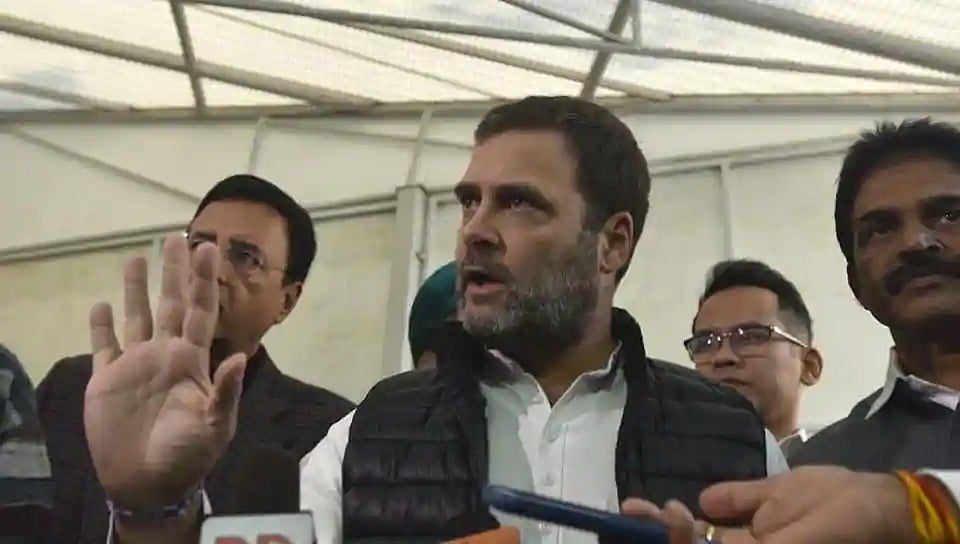 "டெல்லியின் எதிர்காலத்தை வெறுப்பும் வன்முறையும் எரித்துவிட்டன”-பாதிக்கப்பட்ட பகுதிகளை பார்வையிட்ட ராகுல்!