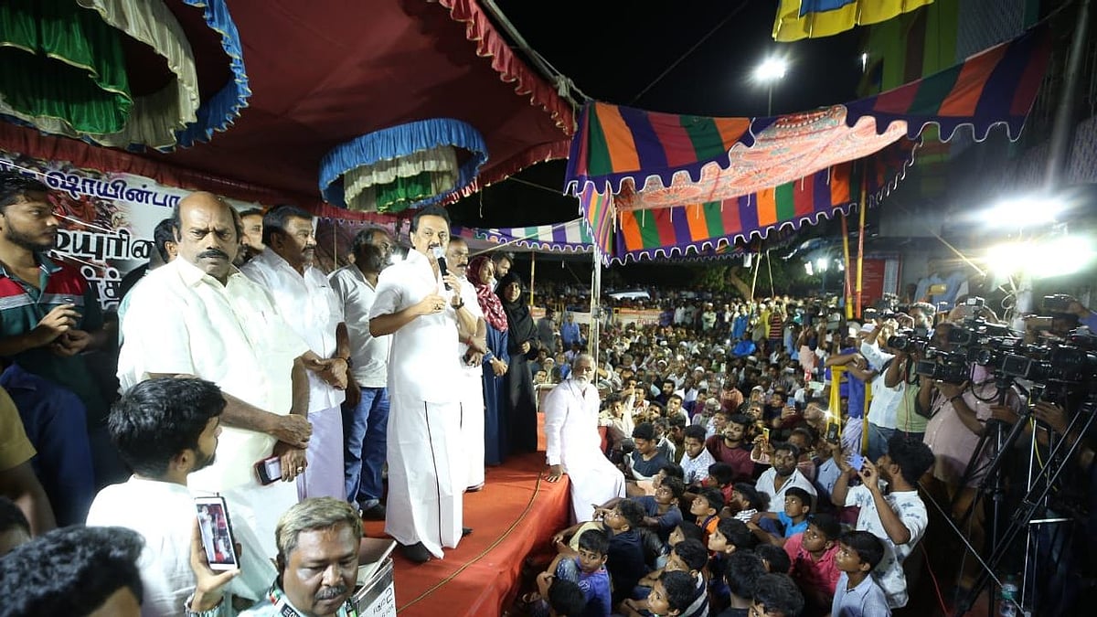 Covid19 பரவுகிறது; தற்காலிகமாக CAAக்கு எதிரான போராட்டத்தை ஒத்திவையுங்கள் - மு.க.ஸ்டாலின் வேண்டுகோள்!