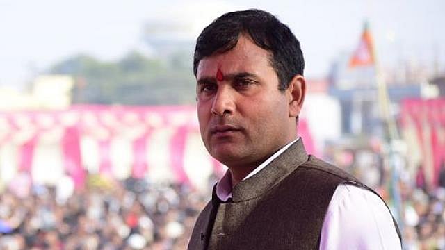 “ஊரடங்கு விதியை மீறுவோரை சுடும் போலிஸாருக்கு ரொக்கப் பரிசு” - உ.பி பா.ஜ.க எம்.எல்.ஏ சர்ச்சைப் பேச்சு!