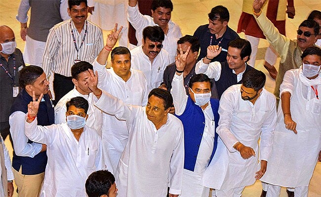 "மக்கள் ஒருபோதும் மன்னிக்க மாட்டார்கள்" - ராஜினாமா முடிவுக்குப் பின் ம.பி முதல்வர் கமல்நாத் உருக்கம்!