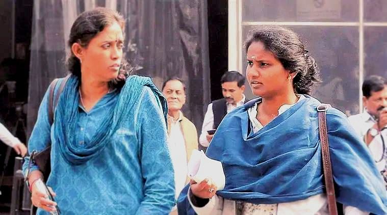 ஒரு பெண் எம்.பி-யை நடத்தும் முறை இதுதானா?- பா.ஜ.க எம்.பியால் மக்களவையில் தாக்கப்பட்ட தலித் எம்.பி ஆவேசம்!