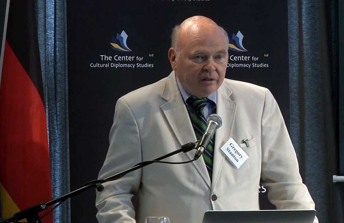 டாக்டர் கிரிகரி ஸ்டாண்டன்