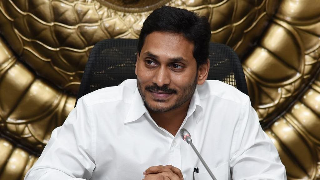 “26 லட்சம் ஏழை மக்களுக்கு ‘பட்டாவுடன் இலவச வீட்டு மனை’ வழங்க முடிவு”: ஆந்திர முதல்வர் அசத்தல் அறிவிப்பு!