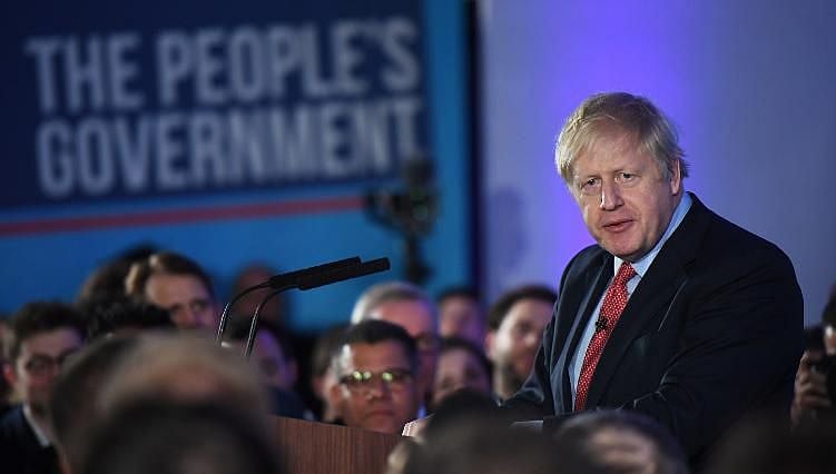 “கொரோனா பாதித்தவர்களோடு கைகுலுக்கியதால் நானும் பாதிக்கப்பட்டேன்” : பிரிட்டன் பிரதமர் போரிஸ் ஜான்ஸன்!