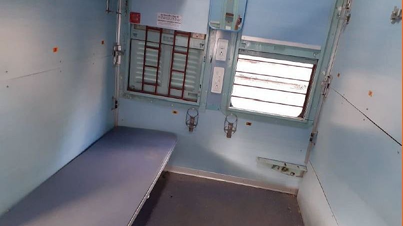 கொரோனா நோயாளிகளுக்கு சிகிச்சை அளிக்க முதல் ரயில் மருத்துவமனை ரெடி! CoronaUpdate