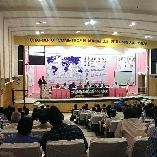 “கச்சா எண்ணெய் விலை வீழ்ச்சி பலனை வரியாக எடுத்துக்கொள்வதா?” : மோடி அரசால் கொதிக்கும் வர்த்தக சங்கம்!