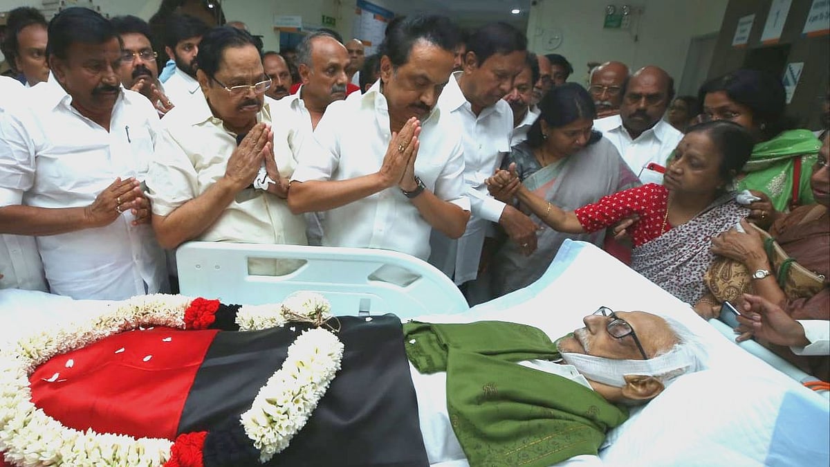 "முப்பாலூட்டிய பேராசிரியப் பெரியப்பா...!" - தி.மு.க தலைவர் மு.க.ஸ்டாலின் உருக்கம்!