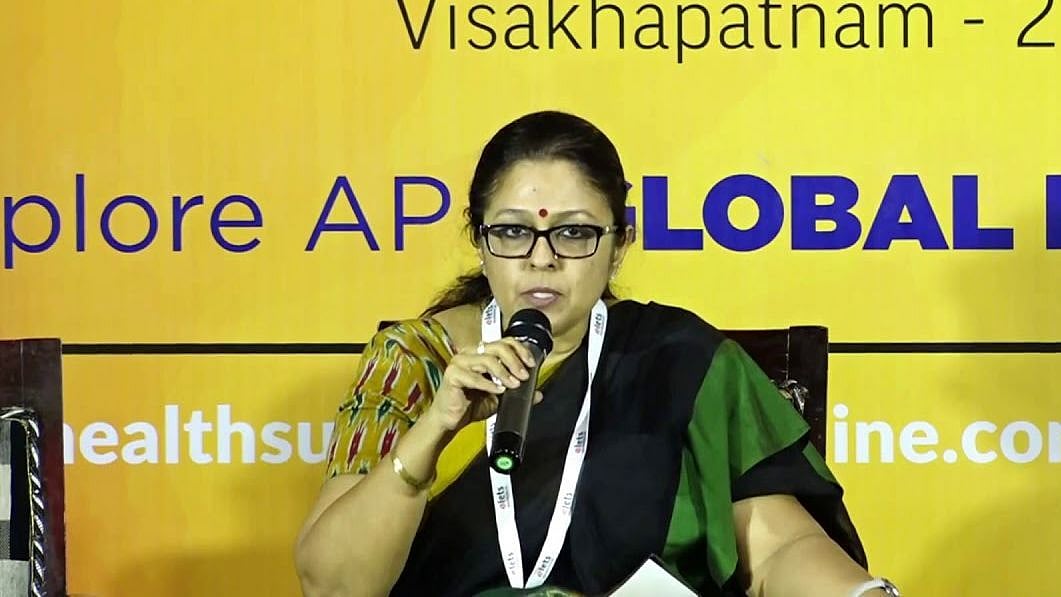 “ம.பி உயரதிகாரி தனக்கு கொரோனா இருப்பதை மறைத்தாரா?” : வதந்திக்கு முற்றுப்புள்ளி - என்ன நடந்தது? #FactCheck