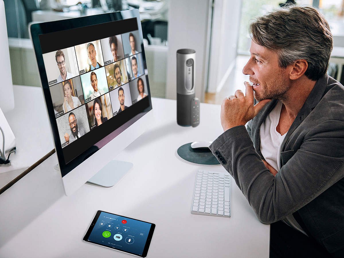 "ZOOM செயலி பாதுகாப்பானது அல்ல" -  வீடியோ கான்ஃப்ரன்ஸ் செய்ய மத்திய அரசு நெறிமுறைகள் அறிவிப்பு !