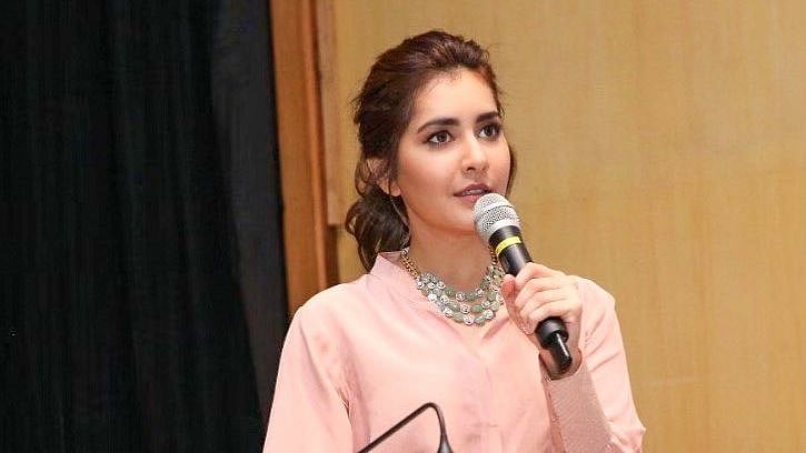 “கொரோனா மதச்சார்பற்றது; அது சமத்துவத்தை நம்புகிறது”: வெறுப்பு பிரச்சாரத்திற்கு ராஷி கண்ணா கொடுத்த பதிலடி!