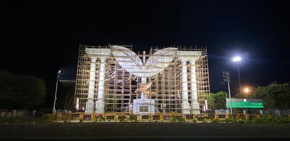 கொரோனா ஊரடங்கை மீறி ஜெ. நினைவிடம் கட்ட தொழிலாளர்களைத் தொல்லை செய்யும் எடப்பாடி அரசு! #CoronaLockdown