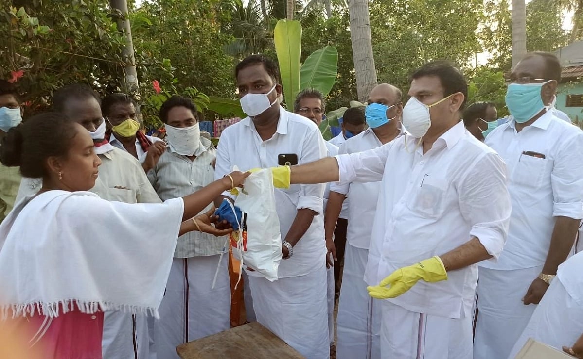 “தன்னார்வலர்களுக்கு தடை... RSS அமைப்புக்கு அனுமதி?” : மக்களின் எதிர்ப்பால் பின்வாங்கிய சென்னை மாநகராட்சி!