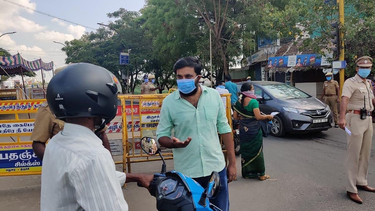 “கொரோனா விழிப்புணர்வு - தன்னார்வலராக பணியாற்றிய  நடிகர் சசிகுமார்” : அதிர்ந்துபோன மதுரை மக்கள்! video