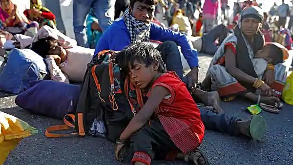 1.25 லட்சம் ஏழை மக்களுக்கு நிவாரணம் வழங்கிய சல்மான்... ‘Anna Daan’ சேலஞ்சுக்கு அழைப்பு! #CoronaLockdown