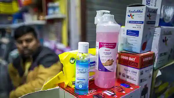 மதுபோதைக்காக சானிடைசர் குடித்த இளைஞர் பரிதாப பலி - கோவையில் நடந்த சோக சம்பவம்!