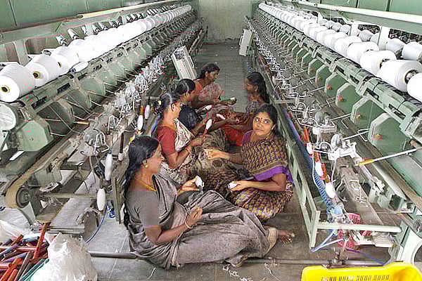 “13 வகையான ஆலைகள் இனி இயங்கும்?” - அறிவிப்பை உடனே திரும்பப் பெற்ற தமிழக அரசு! #CoronaLockDown