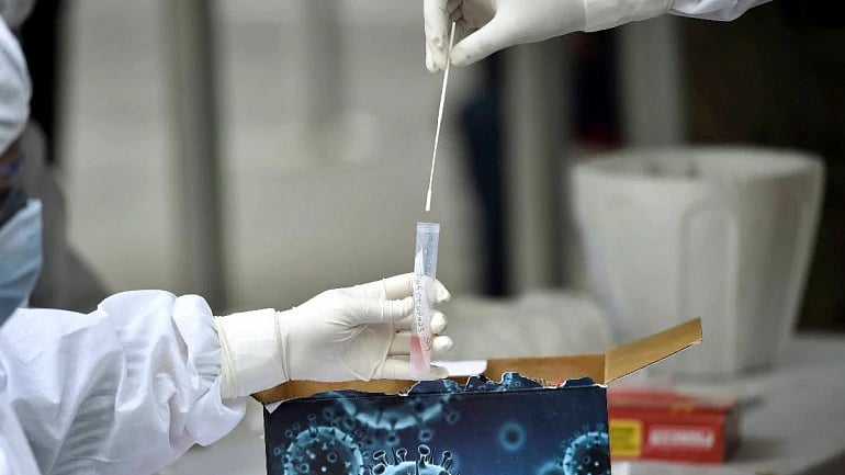 “கொரோனா தொற்றினால் இந்த அறிகுறிகளும் ஏற்படலாம்” - அமெரிக்க மருத்துவ நிபுணர்கள் எச்சரிக்கை! #Covid19