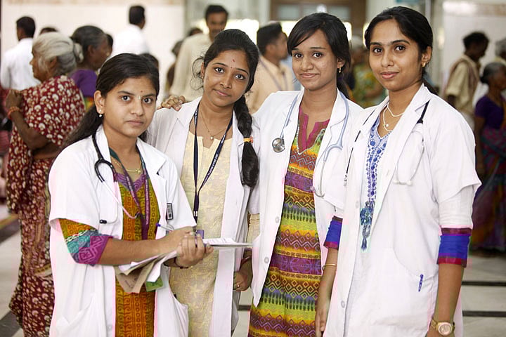 “NEETல் அதிக மார்க் எடுத்தும் மேற்படிப்பில் இடமில்லை”- மருத்துவர் தொடர்ந்த வழக்கில் அரசுக்கு ஐகோர்ட் ஆணை!
