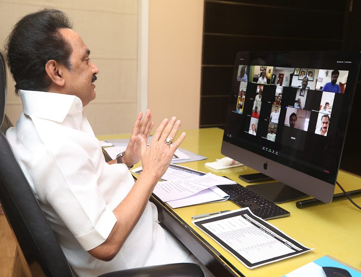 ‘ஒன்றிணைவோம் வா’ செயல்திட்டப் பணிகள் எவ்விதம் நடக்கின்றன? - ஆய்வு செய்த மு.க.ஸ்டாலின்! #Corona