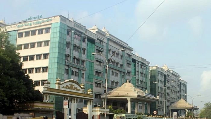 ராஜீவ் காந்தி மருத்துவமனை தலைமை செவிலியர் கொரோனாவால் பலி? - மரணத்தை சுற்றும் சர்ச்சை