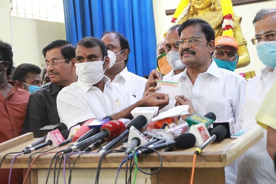 ‘நீங்கள் தி.மு.க பயனாளி; உங்களுக்காக குரல் கொடுப்போம்’ : வி.பி துரைசாமிக்கு தி.மு.க வழக்கறிஞரின் கடிதம் !