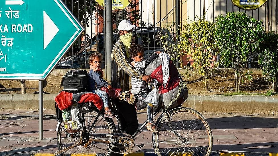 ஊரடங்கு எதிரொலி: “சொந்த ஊருக்குச் செல்ல சைக்கிளை திருடிய உ.பி தொழிலாளி” - நெகிழவைக்கும் மன்னிப்பு கடிதம்!