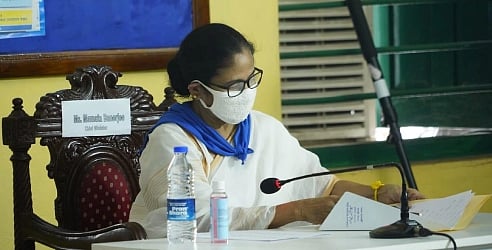 “பேரழிவு நேரத்தில் அரசியல் ரீதியாக தொந்தரவு செய்கிறார்கள்” : மோடி, அமித்ஷாவை விளாசும் மம்தா!